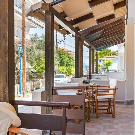 Apartament Zendaya Polychrono