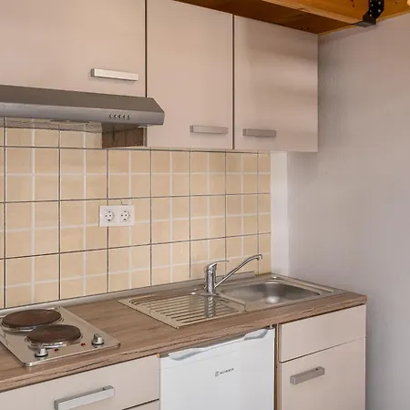 アパート Zendaya ポリフロノ